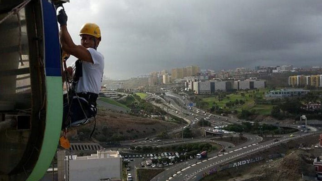 trabajos verticales en las palmas